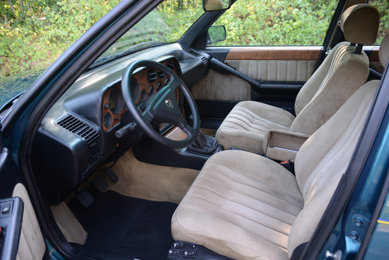 Illustration for article titled At $32,975, Could This 1987 Lancia Thema 8.32 Be a Grey Market Great Deal?